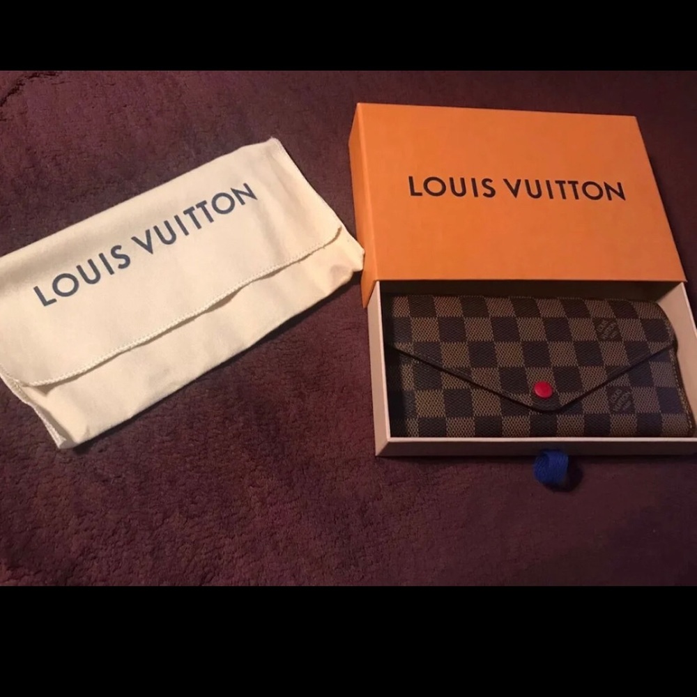Louis Vuitton Wallet Josephine.
